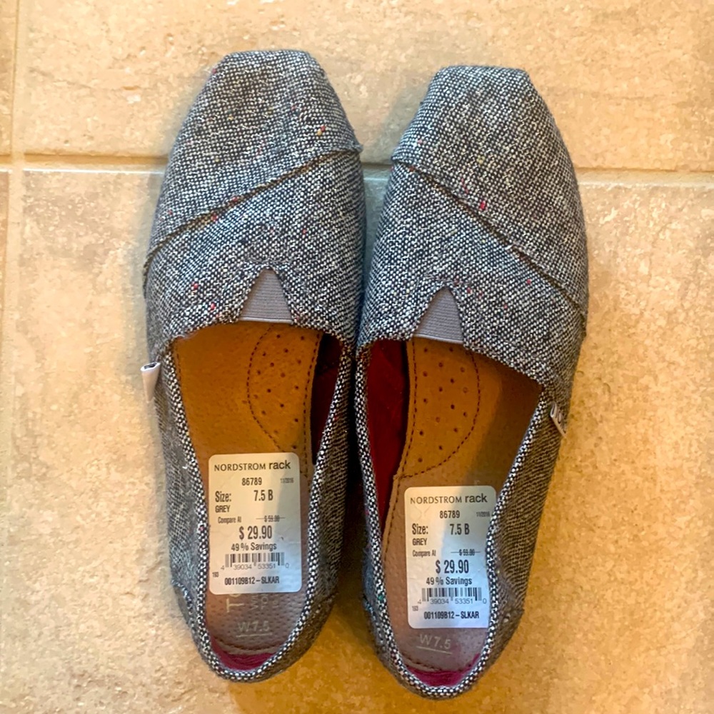 Brand New Toms